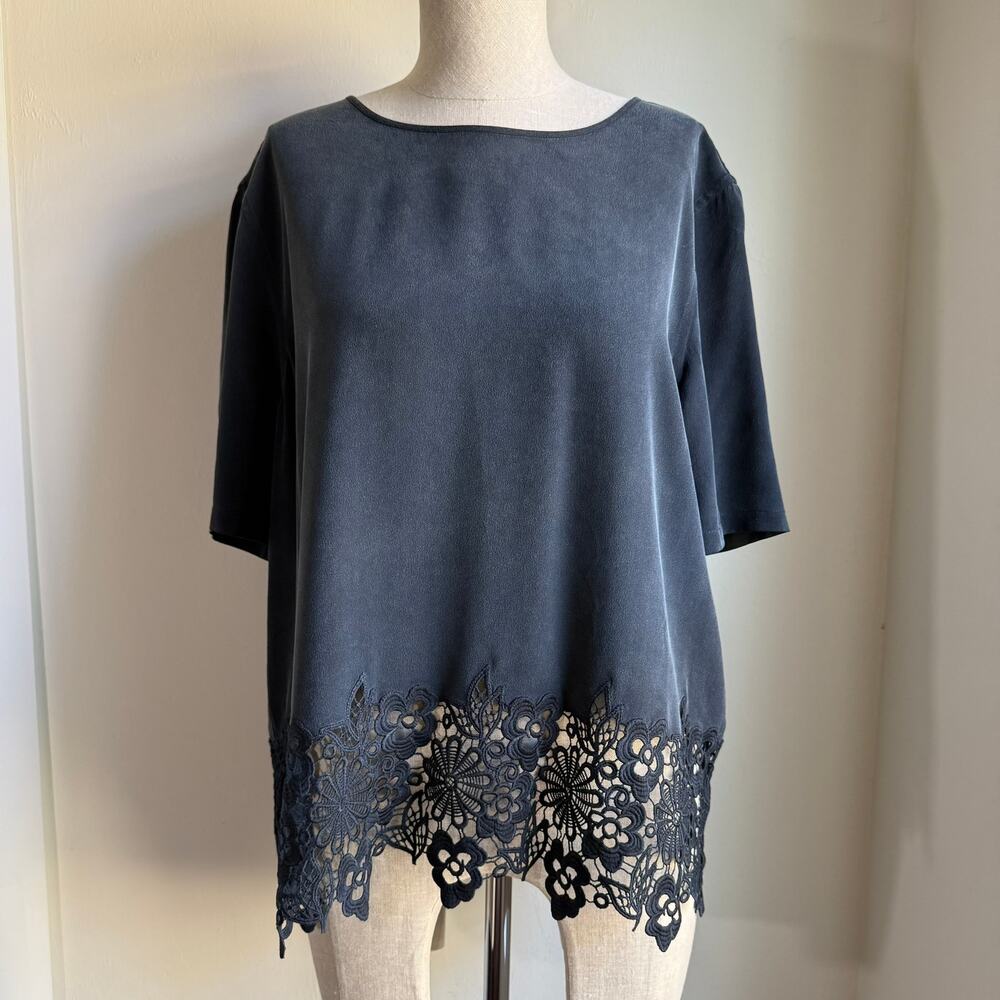 Women's Navy Lace-Hem Short Sleeve Top